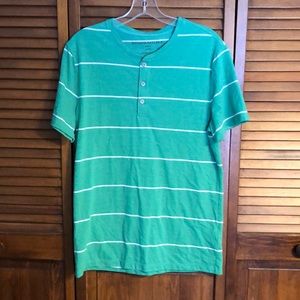 Banana republic short sleeve Henley. Size M